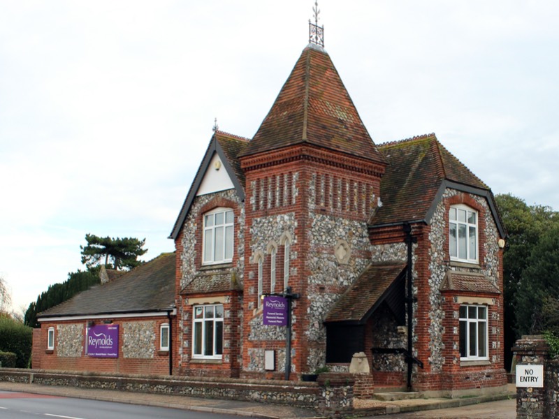 Find out more about Reynolds Funeral Service & Memorial Masons