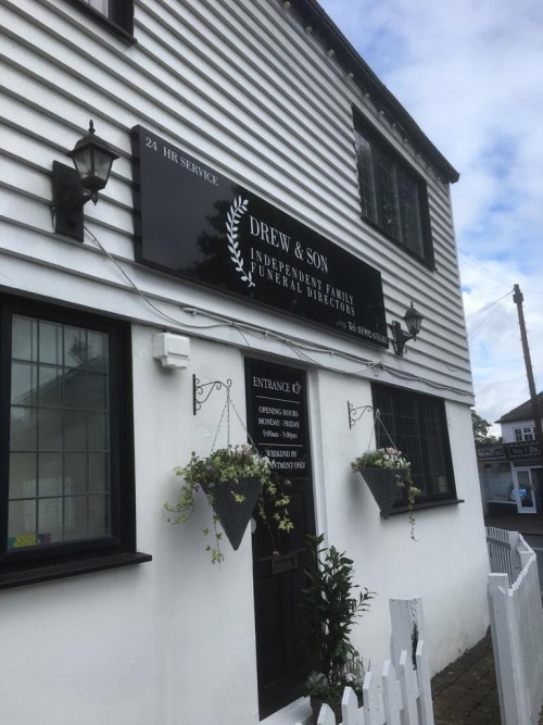 The logo for Drew and Son Independent Family Funeral Directors