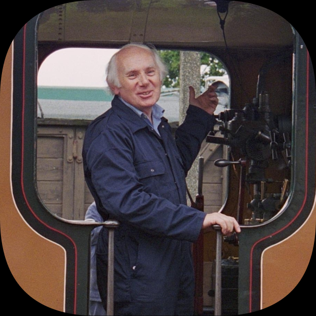 Mr Philip Martin Woolley