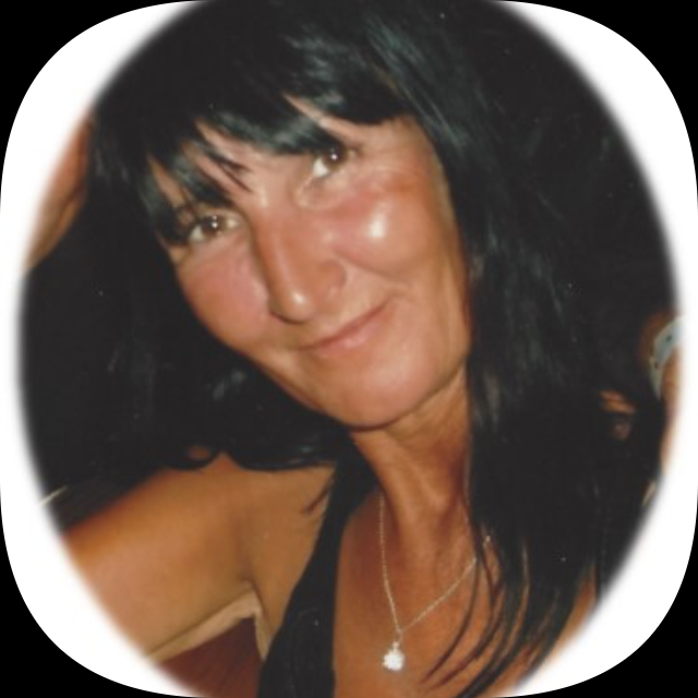 Mrs Marlyn Wynne