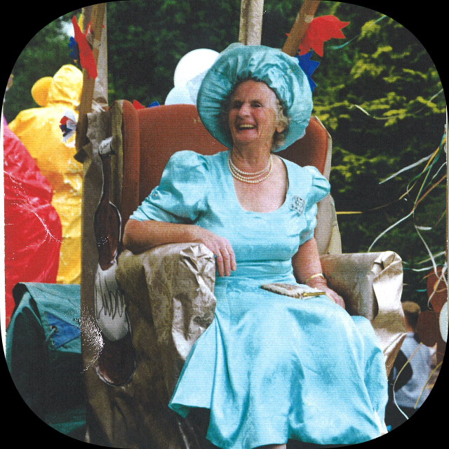 Mrs Chrissie McDonald