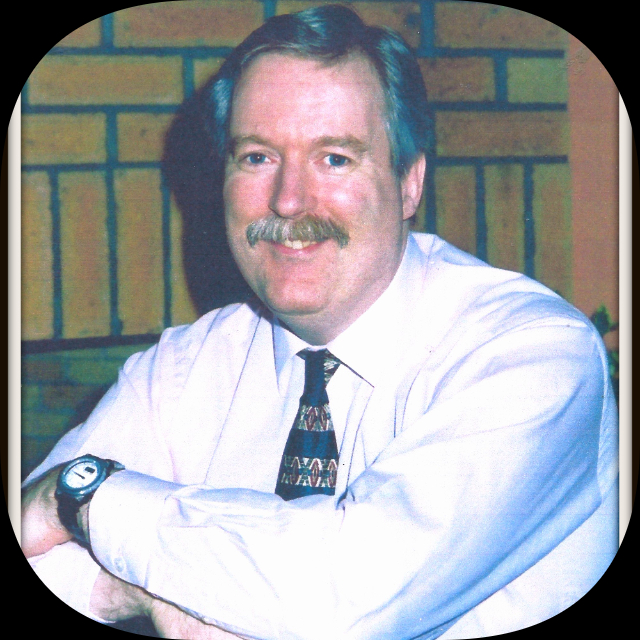 Mr Ian Drummond
