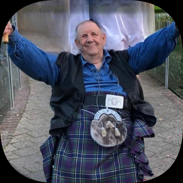 Mr Boabby Hume