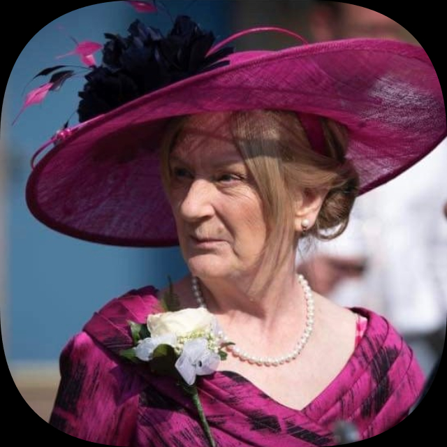 Mrs Louise Barker