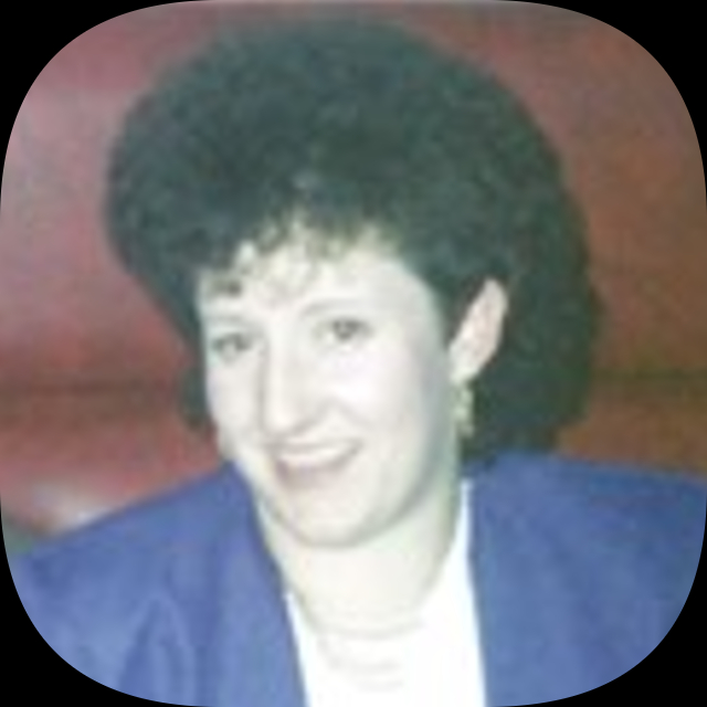 Mrs Donna Frances Bell