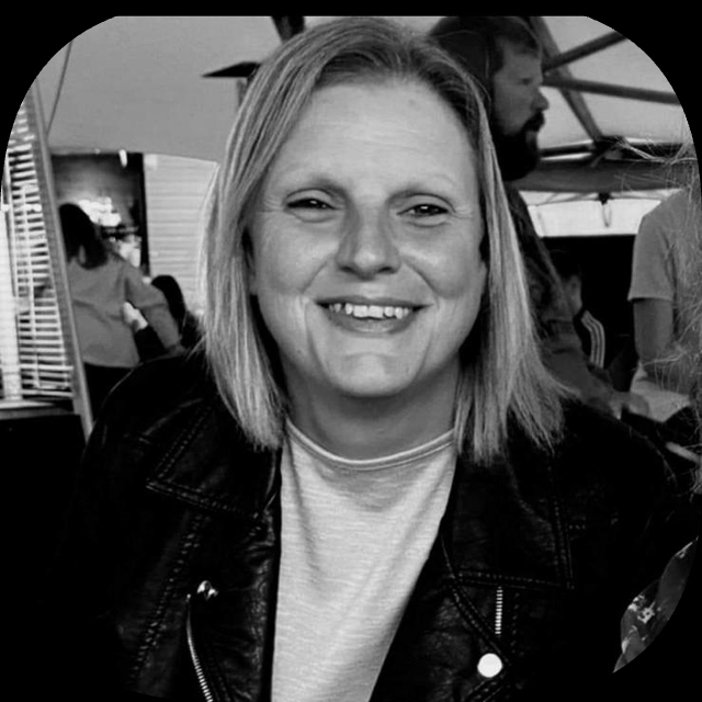 Mrs Karen Louise Newton