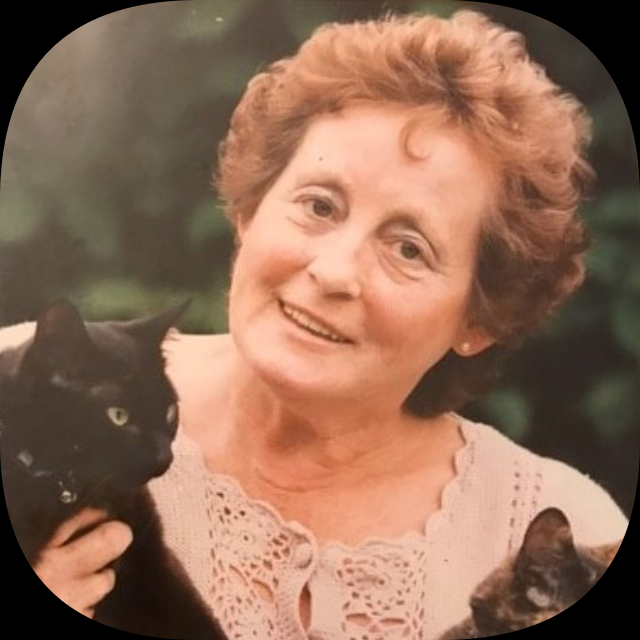 Mrs Una Johnson