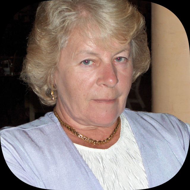 Mrs Linda Phillips