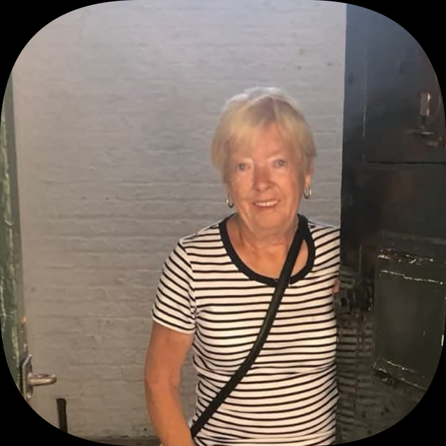 Mrs Elizabeth Betty Pollitt