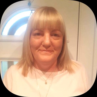 A photo of Glynis Glen