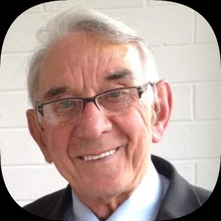 A photo of Michael Connolly