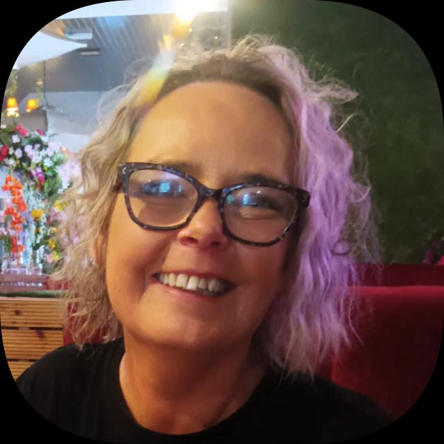 Mrs Toni R'Barb Astles