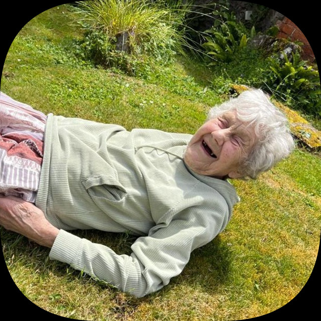Janet Arnold