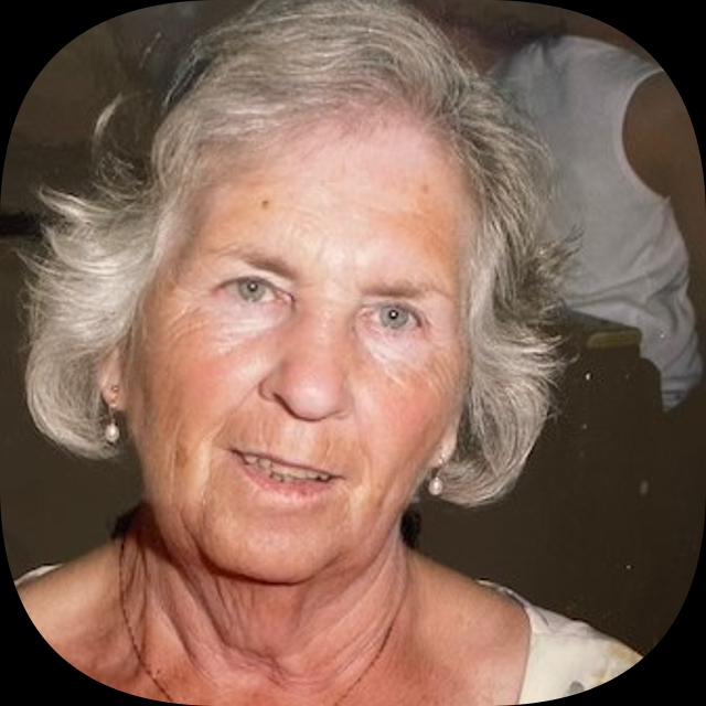 Mrs Shirley Finlay
